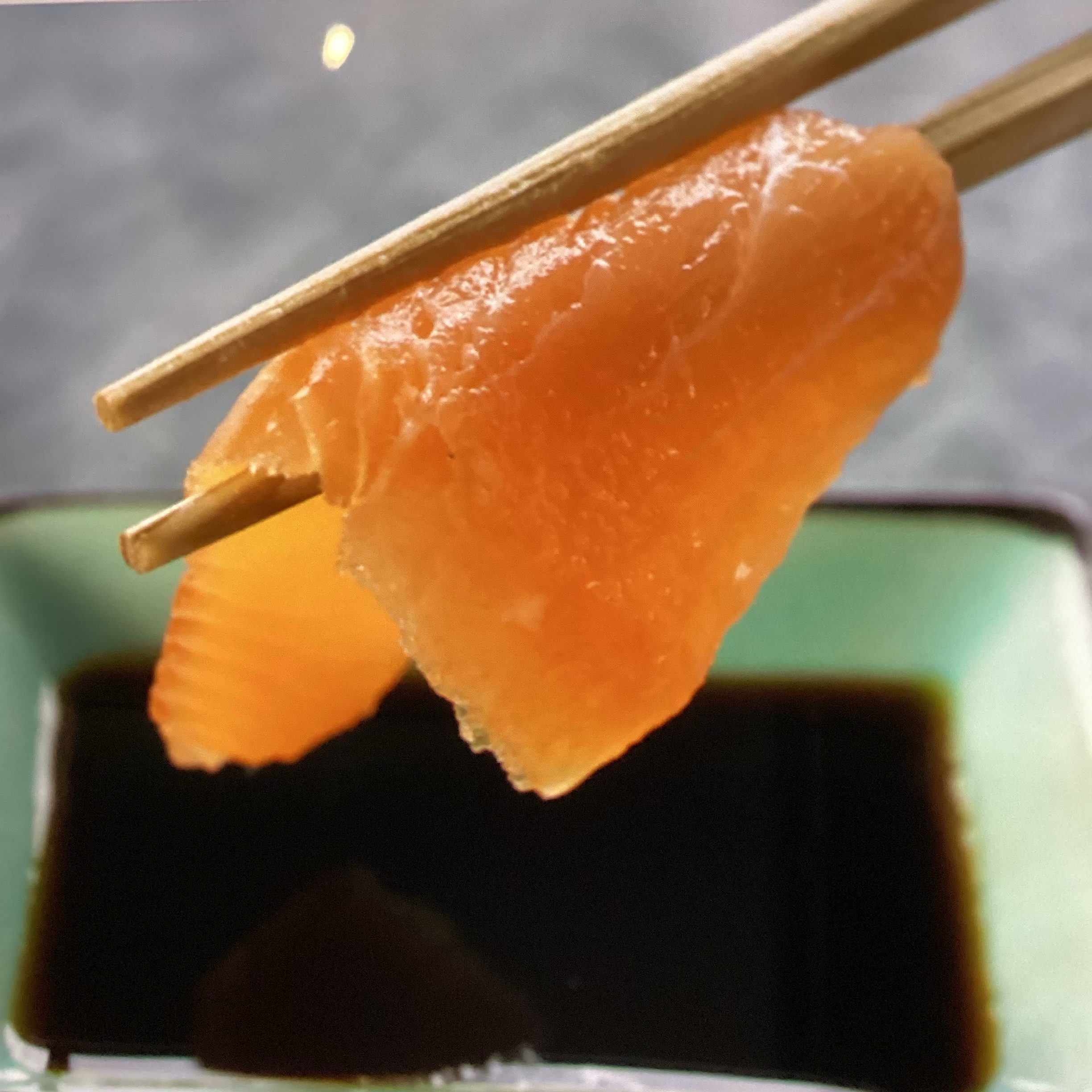 Sake Kunsei Sashimi (Smoked Salmon).